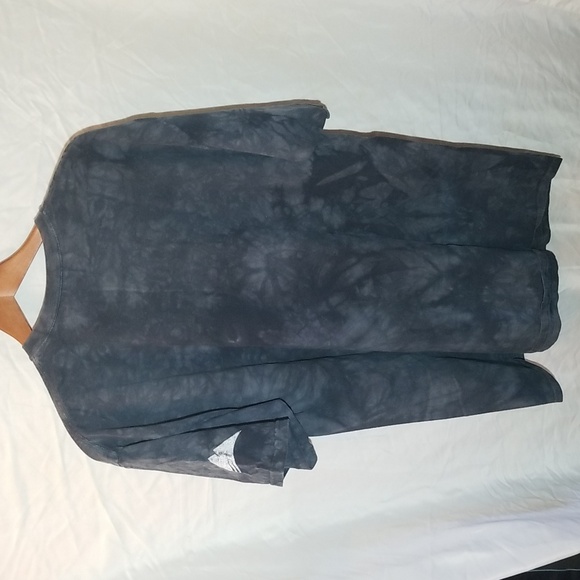 The Mountain Deer in Habitat T-Shirt. Size XL - Picture 4 of 7